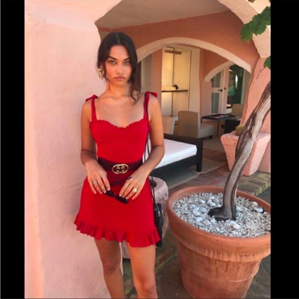 Reformation Christine Ruffle Shoulder Tie Lipstick Red Mini Dress size 10